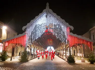 Craon. Une course de Pères Noël pour le retour du marché de Noël en...